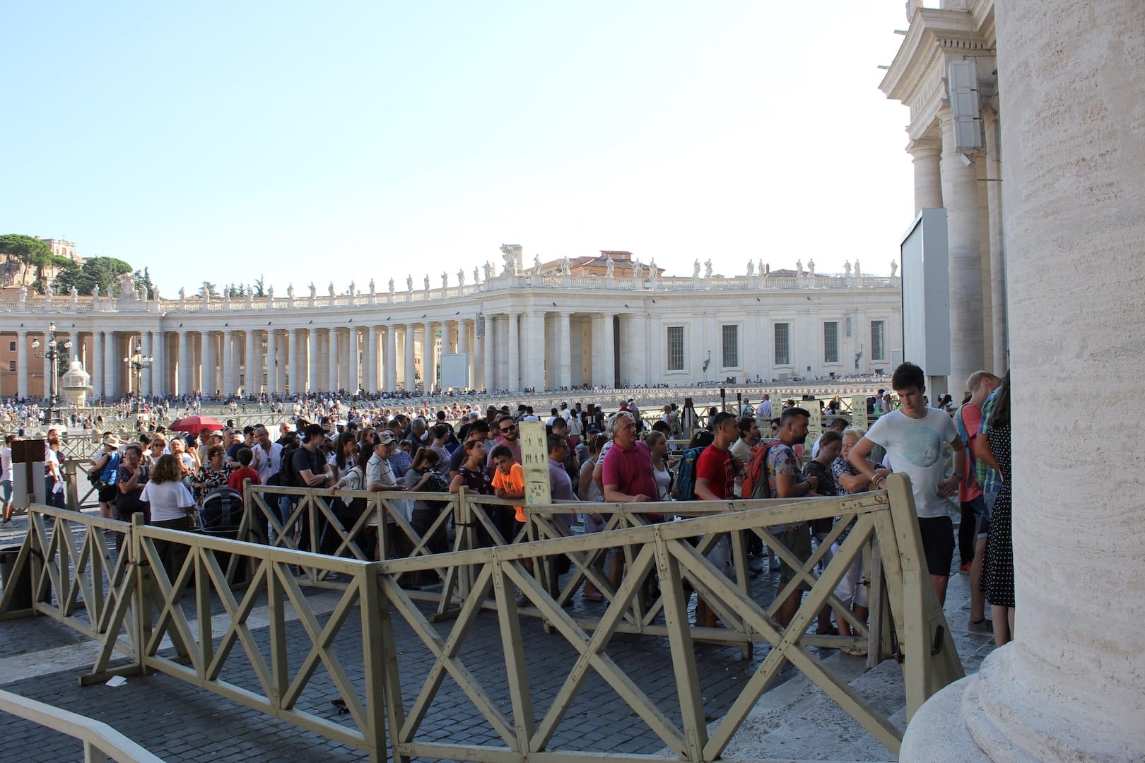 Visit Vatican City St Peter's Basilica tickets queue