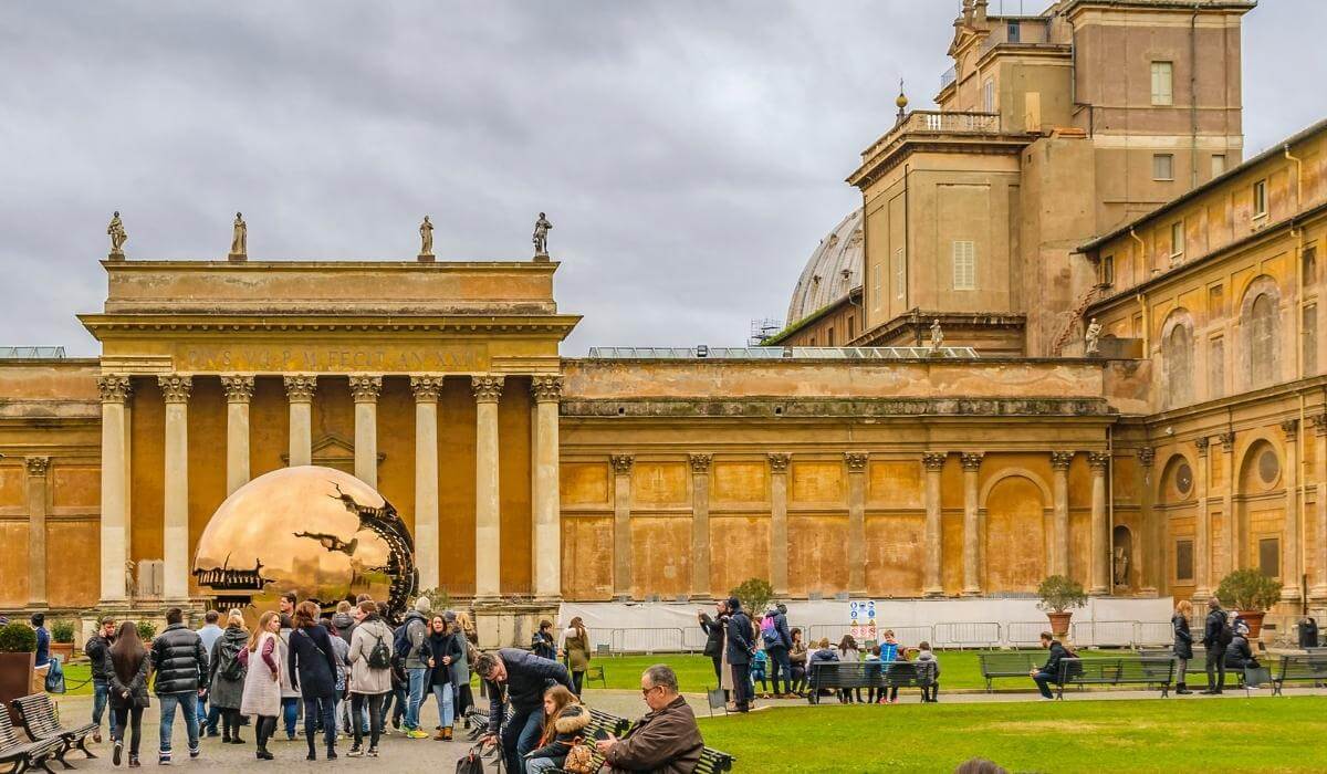 Cortile del Belvedere in Vatican