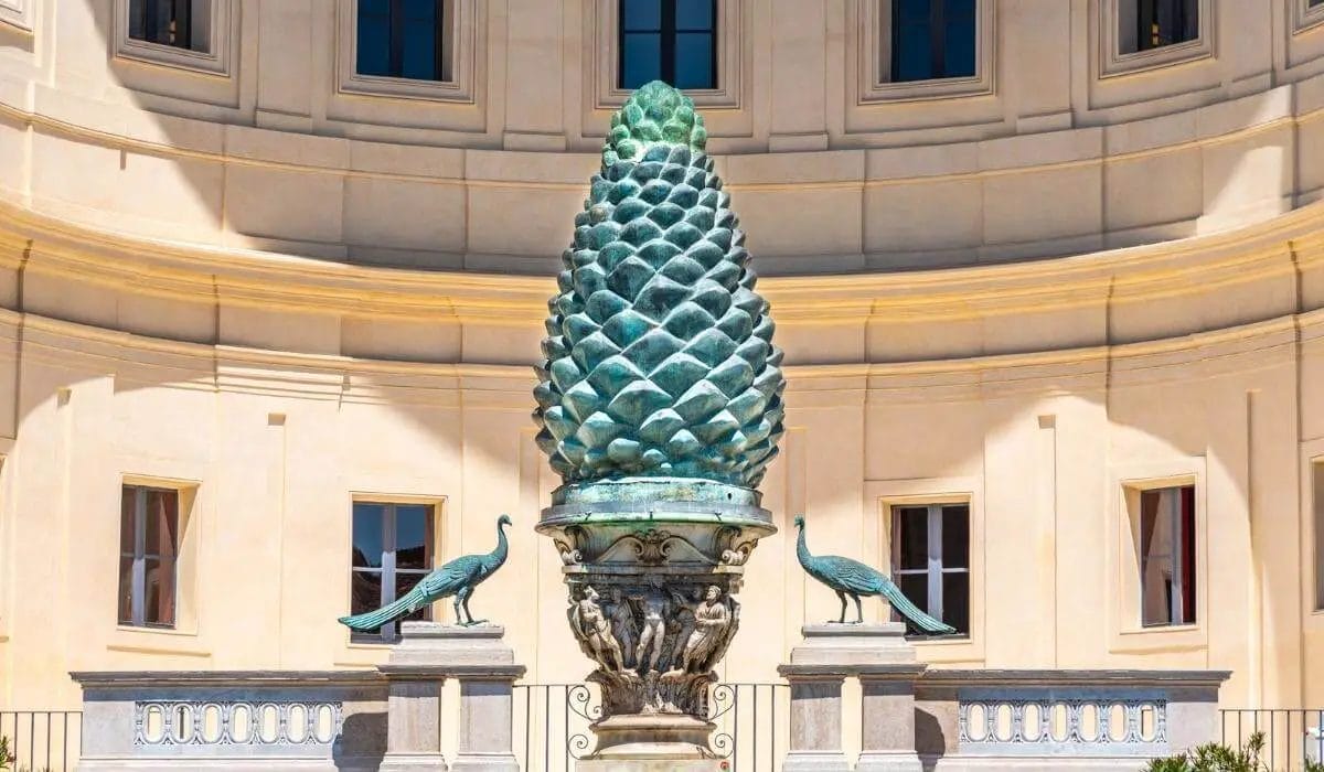 Cortile del Belvedere in Vatican City