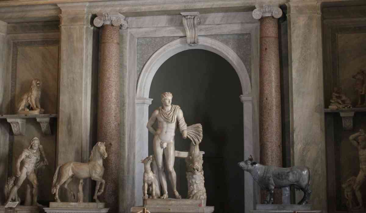 Small statue of David Vatican